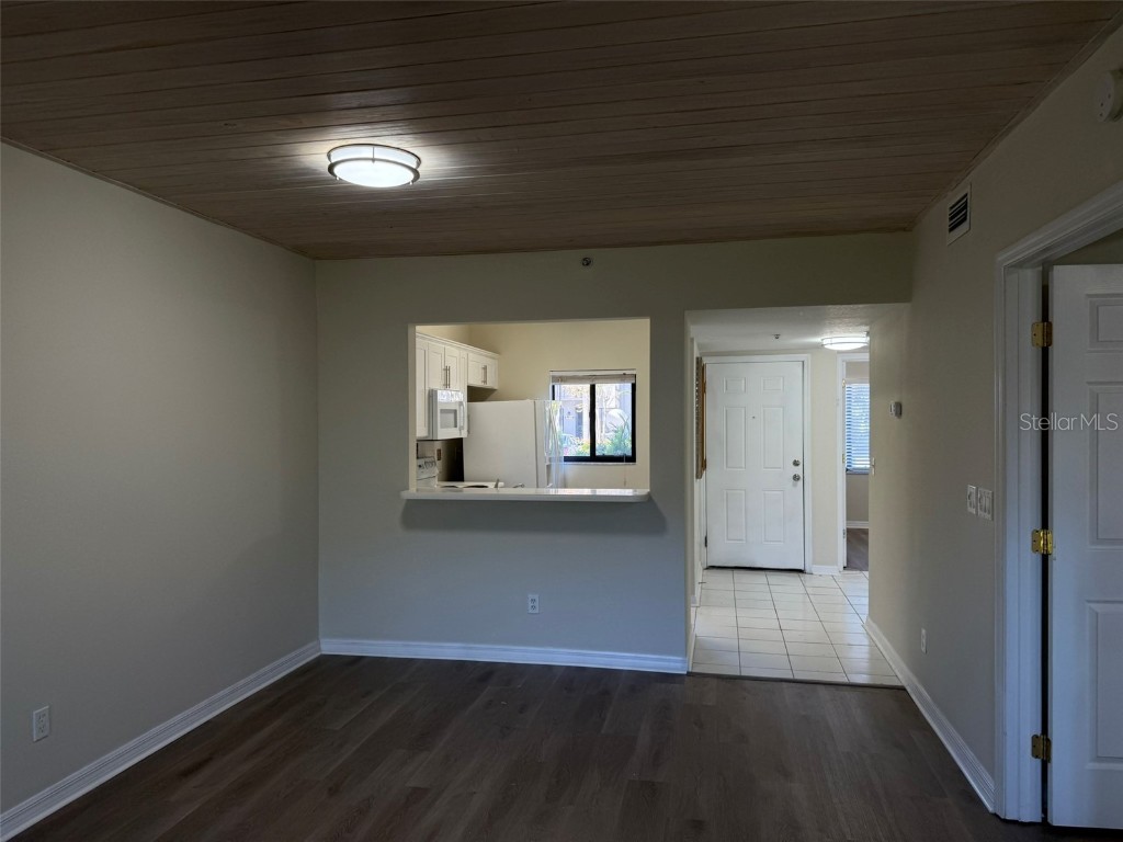 2388 Lake Heather Heights Court #104 Dunedin FL 34698 TB8446277 image4