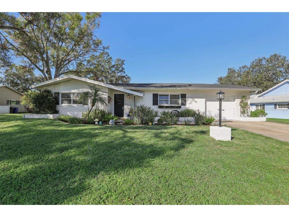 2388 Watrous Dr Dunedin FL 34698 TB8323007 image1
