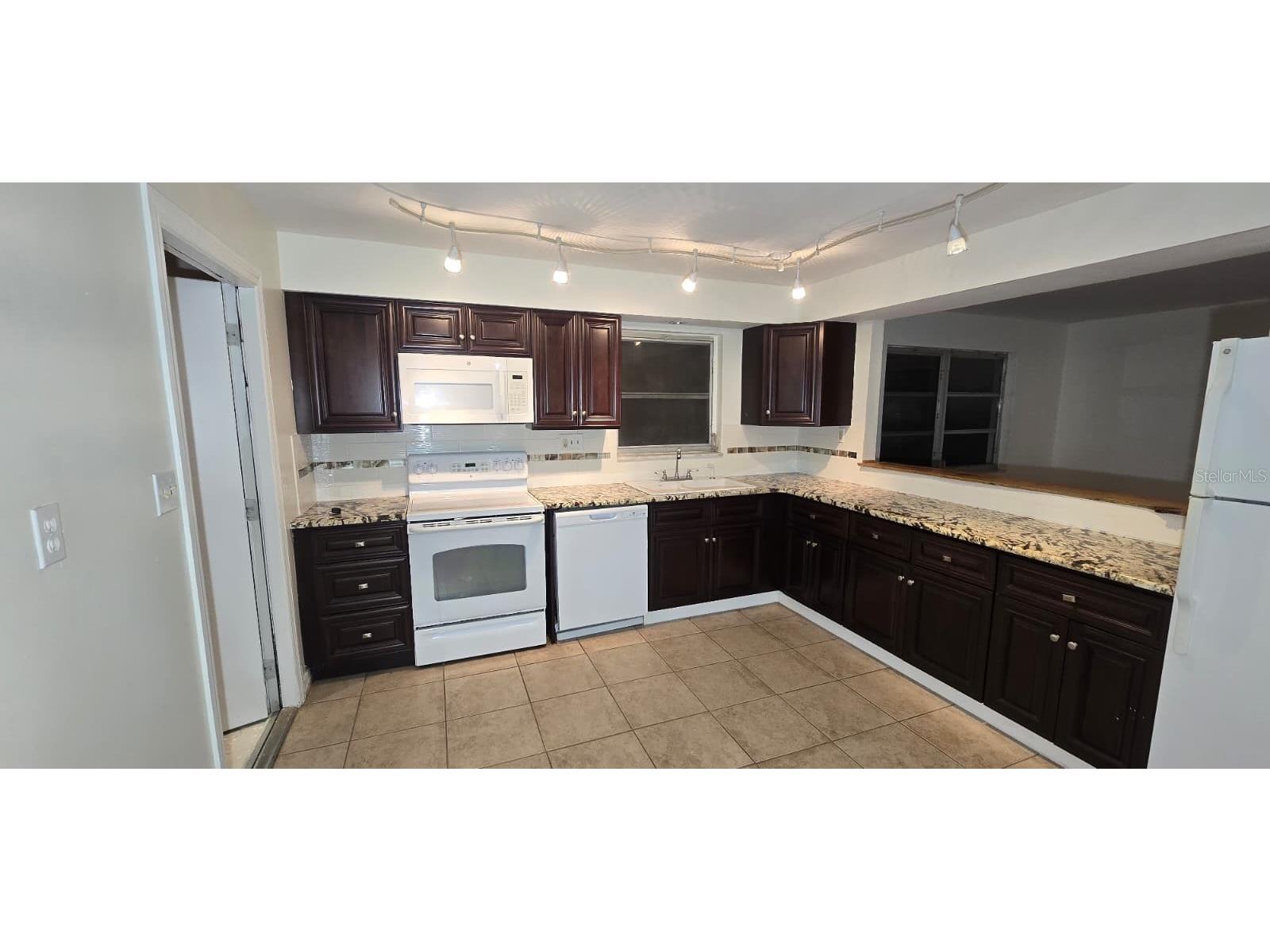 239 Annapolis Lane Rotonda West FL 33947 TB8510276 image2