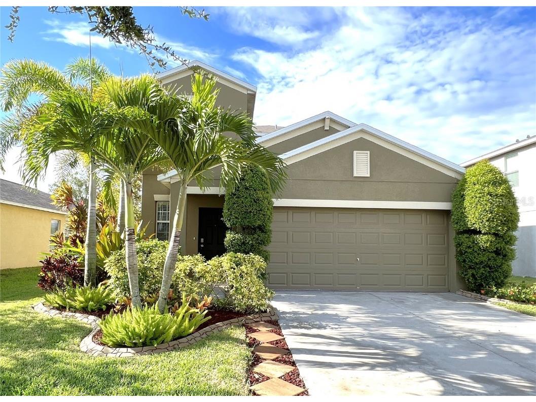 239 Cascade Bend Drive Ruskin FL 33570 U8179744 image1