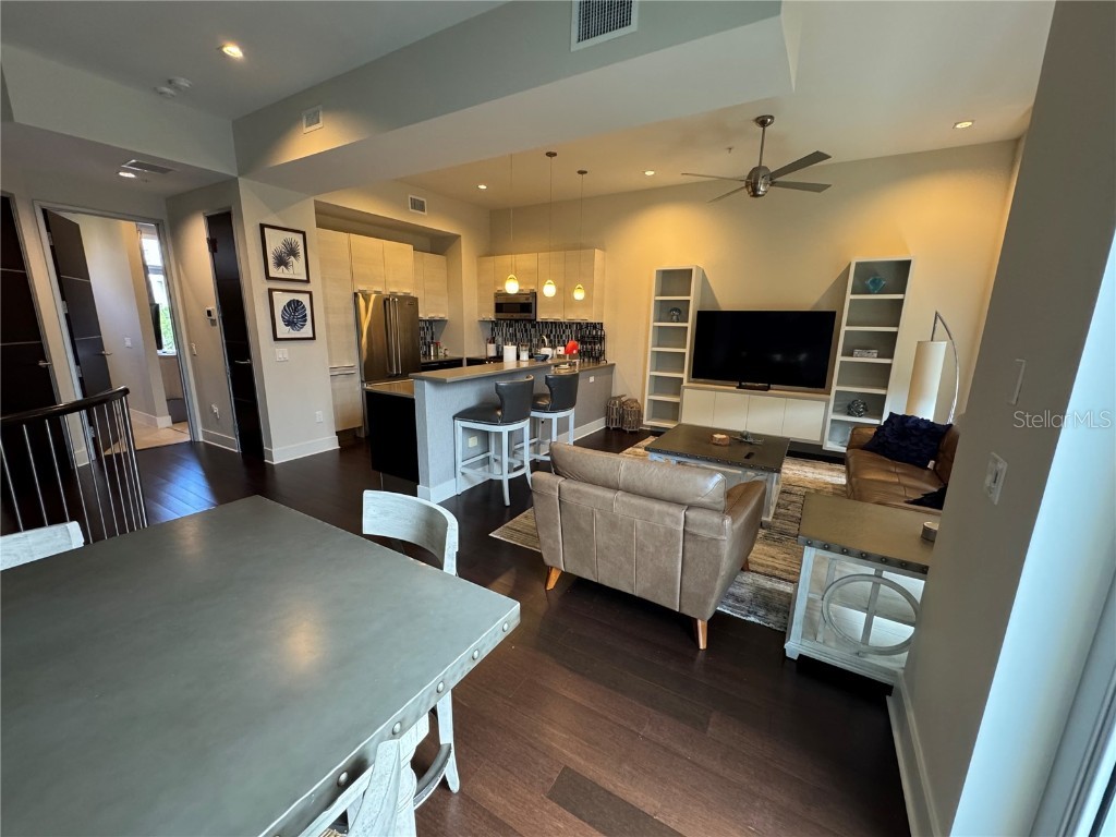239 Cosmopolitan Court Sarasota FL 34236 N6141886 image13