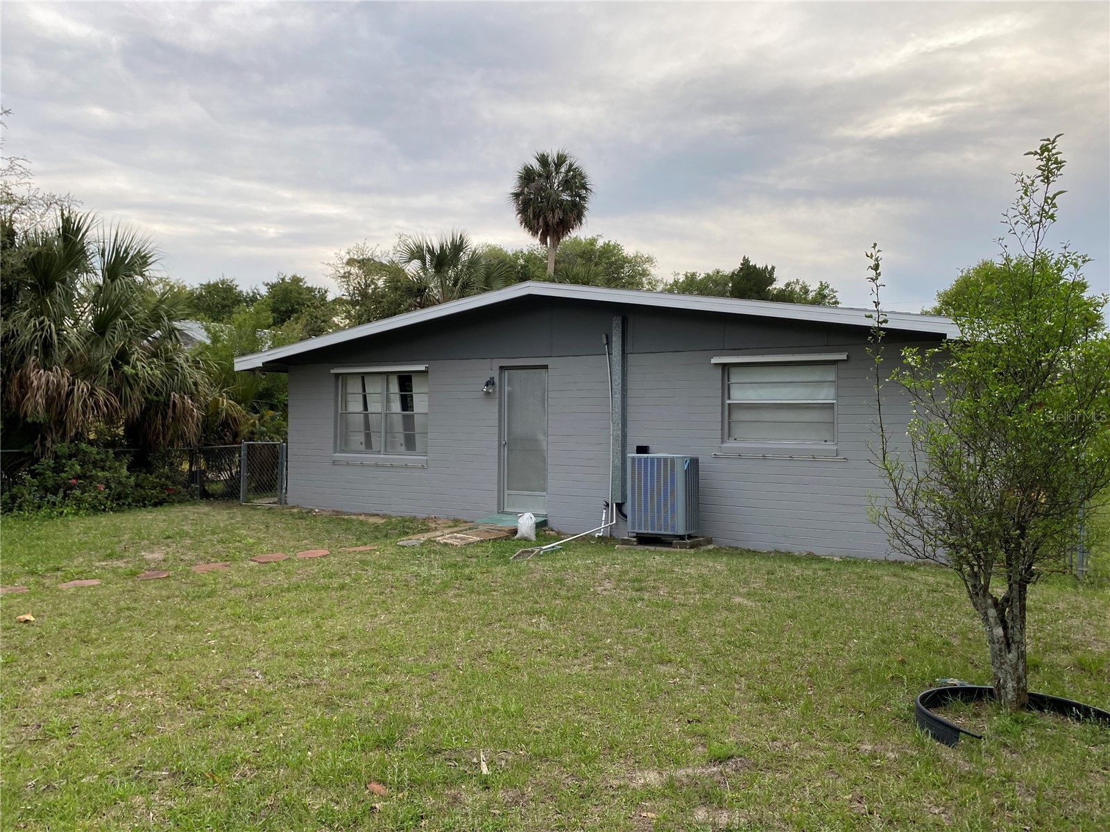 239 Desoto Street Daytona Beach FL 32114 V4948189 image12
