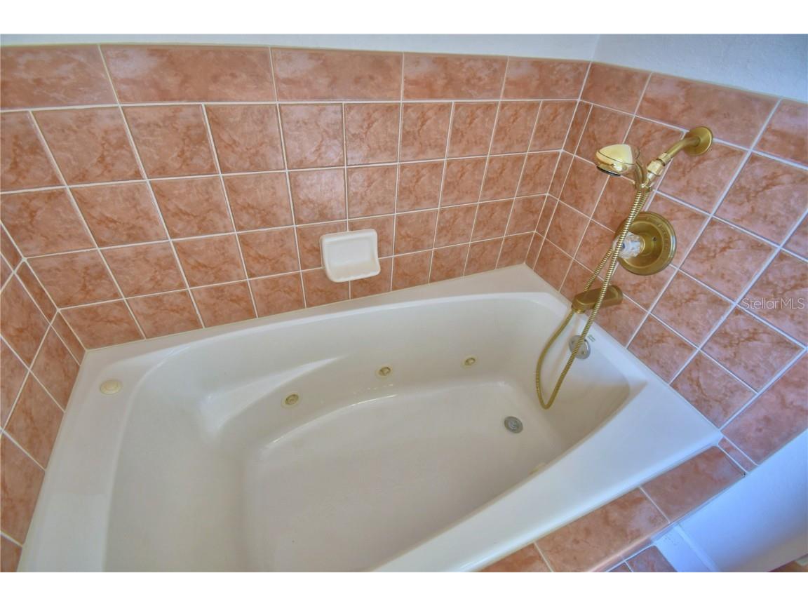 239 Golf Aire Boulevard Winter Haven FL 33884 P4936940 image54