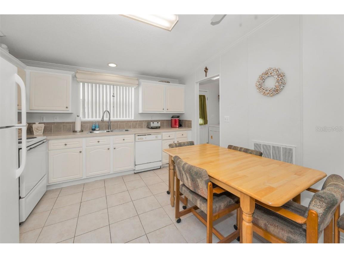 239 Harmony Way Tarpon Springs FL 34689 TB8420743 image5