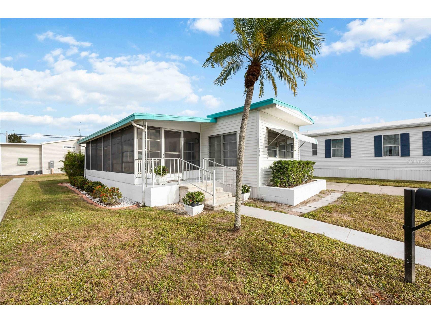 239 Inner Drive E Venice FL 34285 N6141907 image1