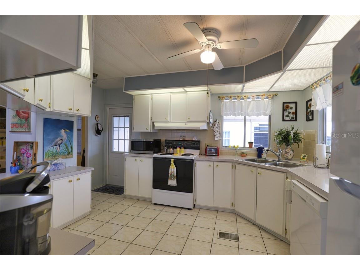 239 La Rosas North Port FL 34287 TB8337107 image17