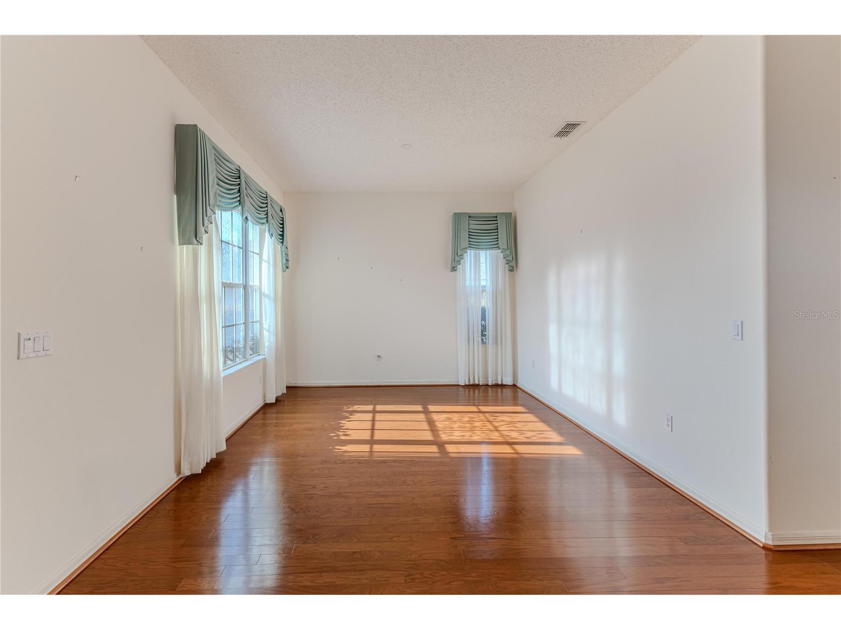 239 Longleaf Court Spring Hill FL 34609 W7883126 image8