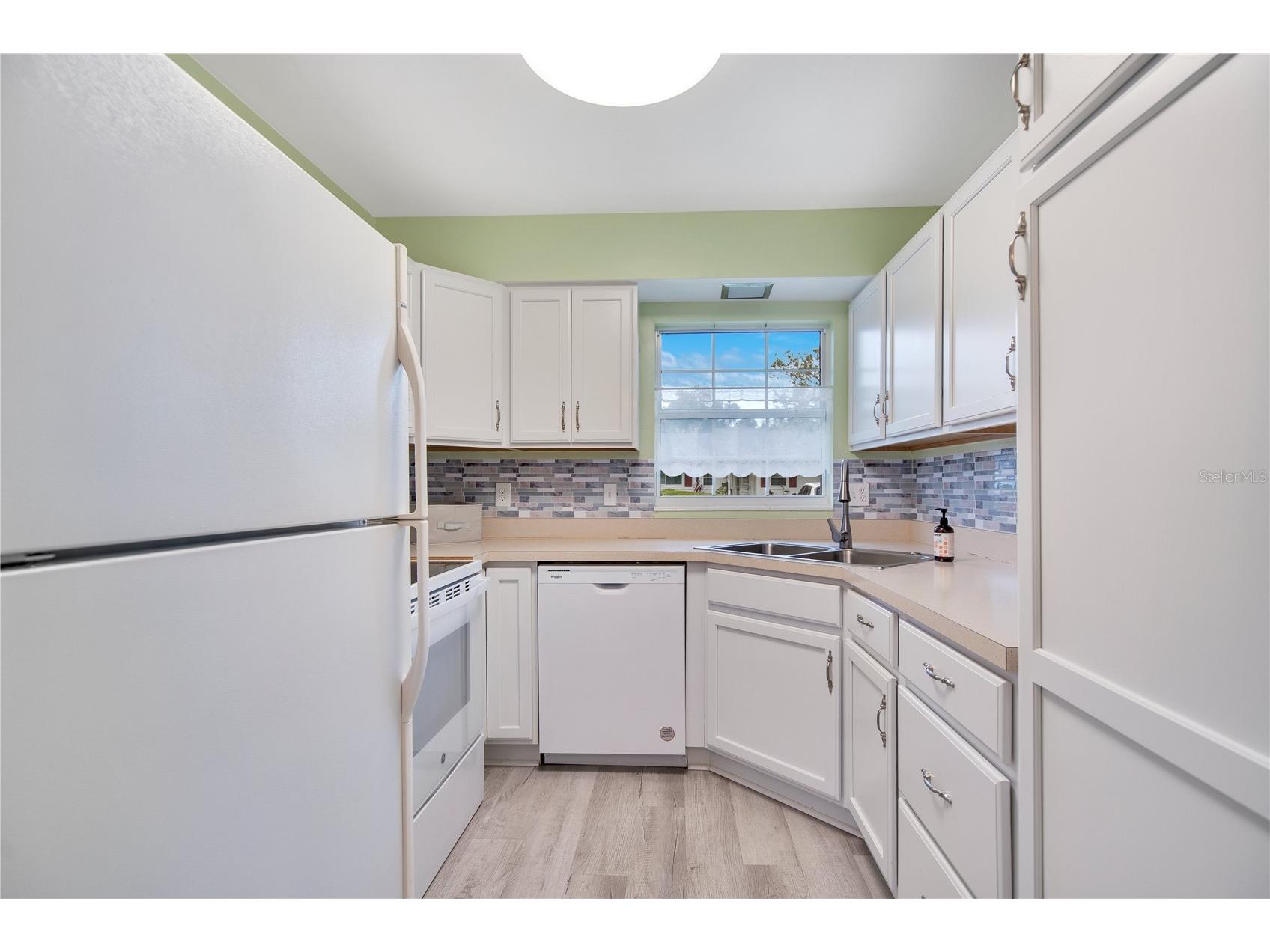239 N Hill Avenue #110 Deland FL 32724 O6413021 image10