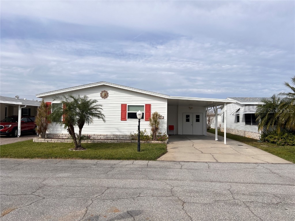 239 Ramsgate Way Haines City FL 33844 - LAKE HANRY P4928761 image1