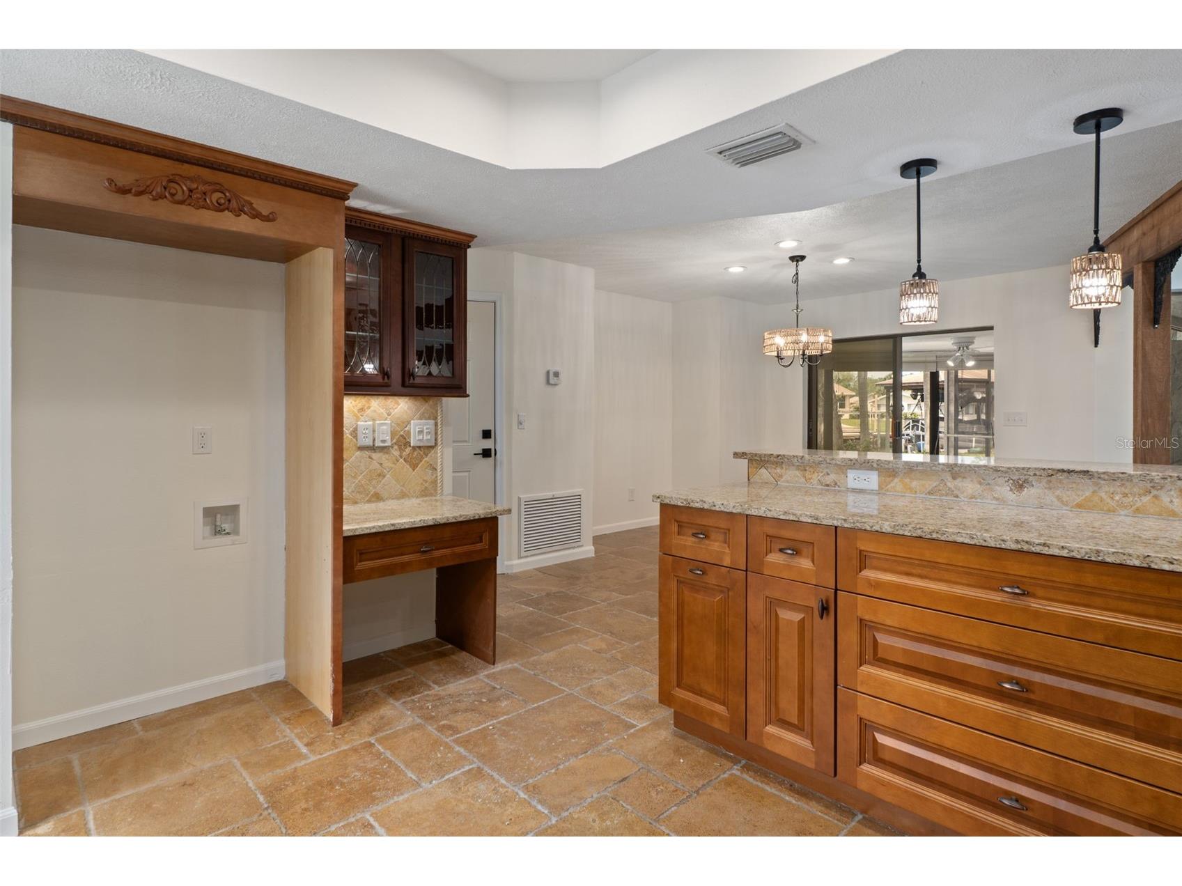 239 SE Paradise Point Road Crystal River FL 34429 OM719146 image15