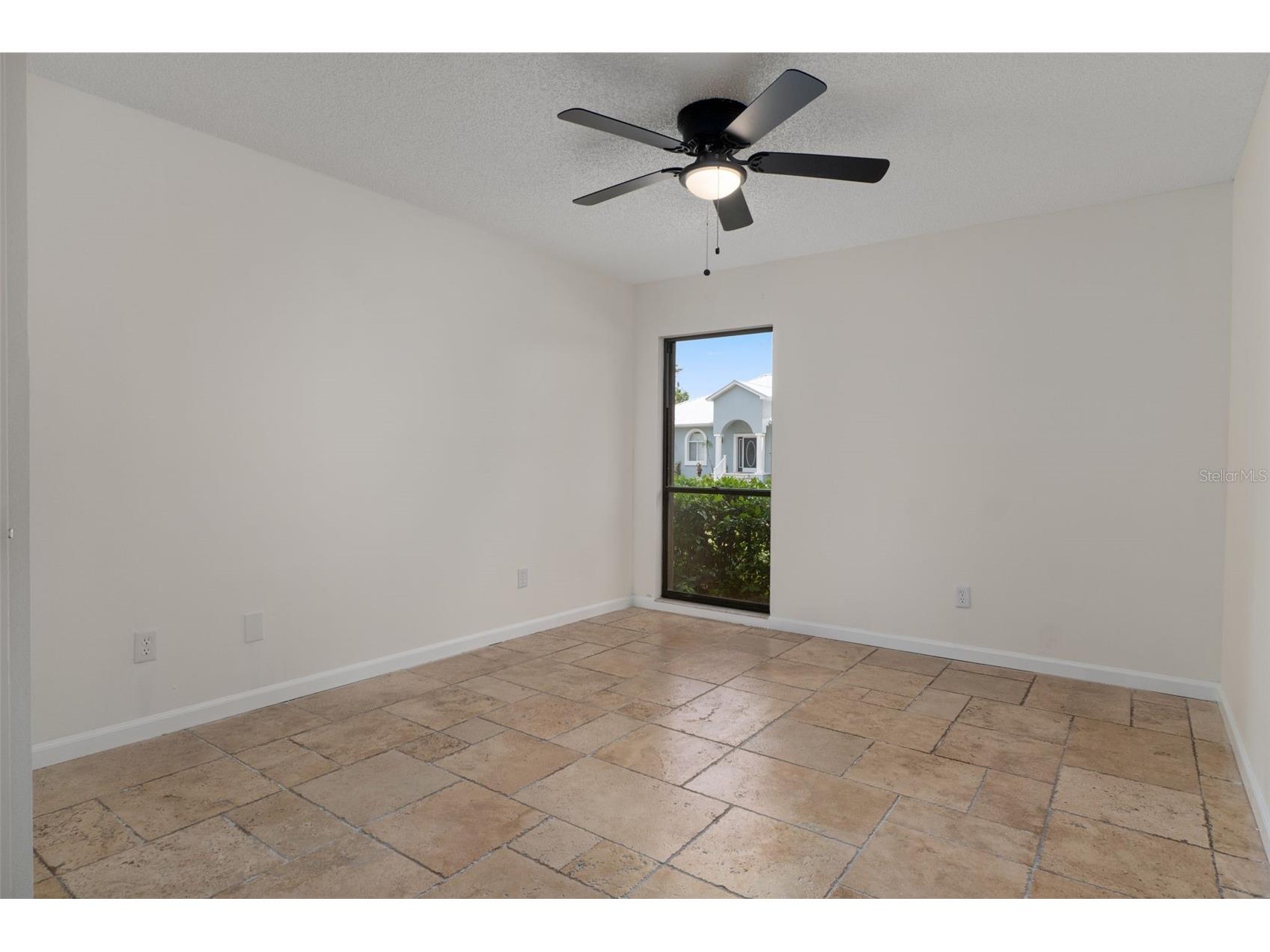239 SE Paradise Point Road Crystal River FL 34429 OM719146 image18
