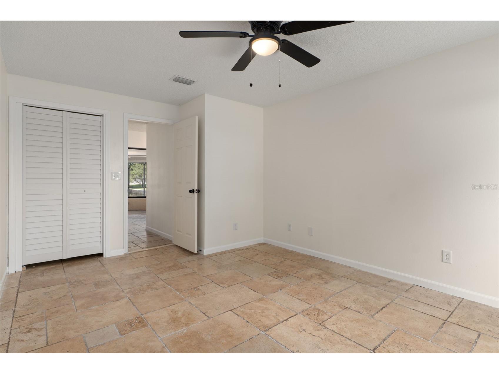 239 SE Paradise Point Road Crystal River FL 34429 OM719146 image19