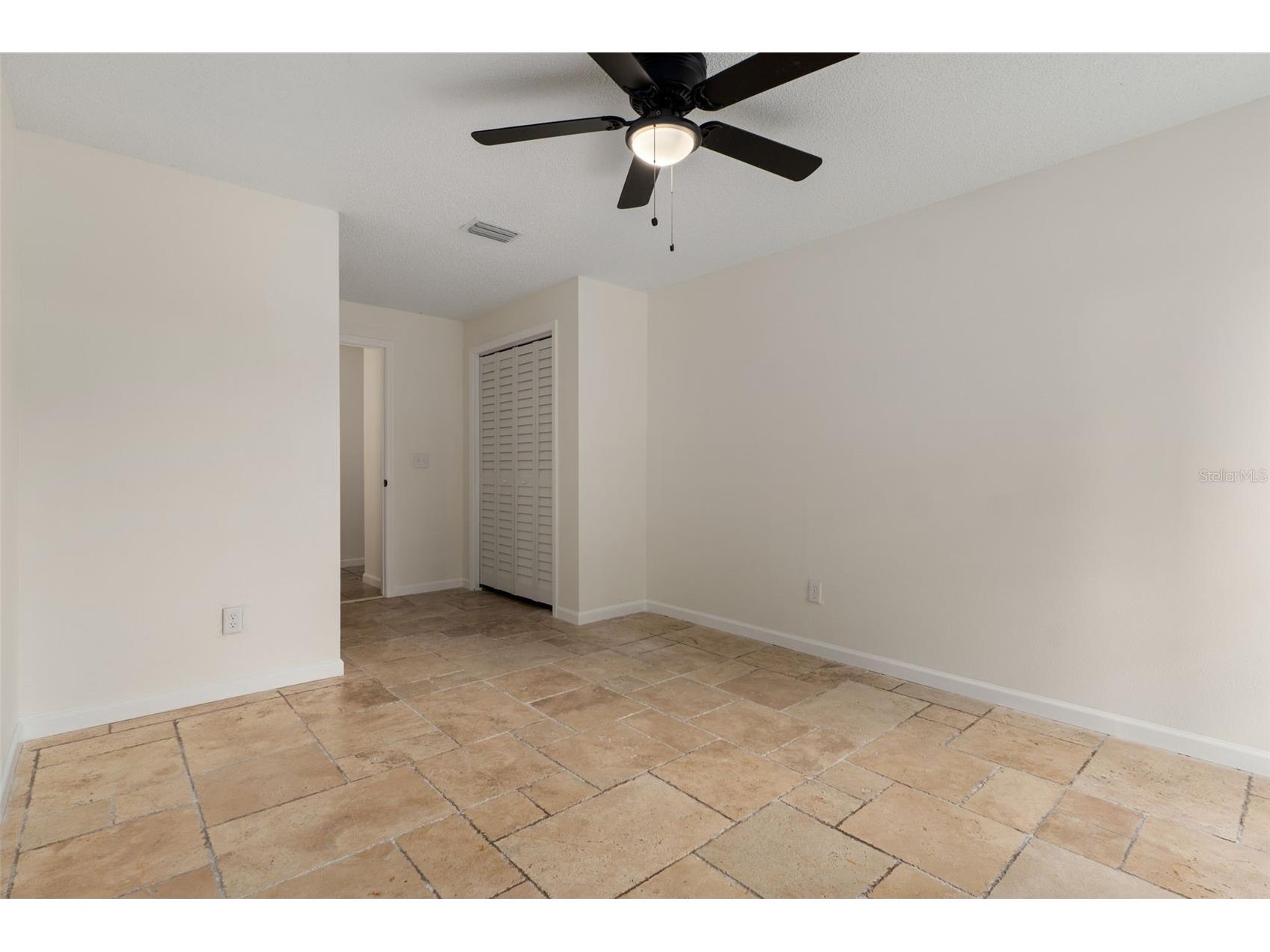 239 SE Paradise Point Road Crystal River FL 34429 OM719146 image23