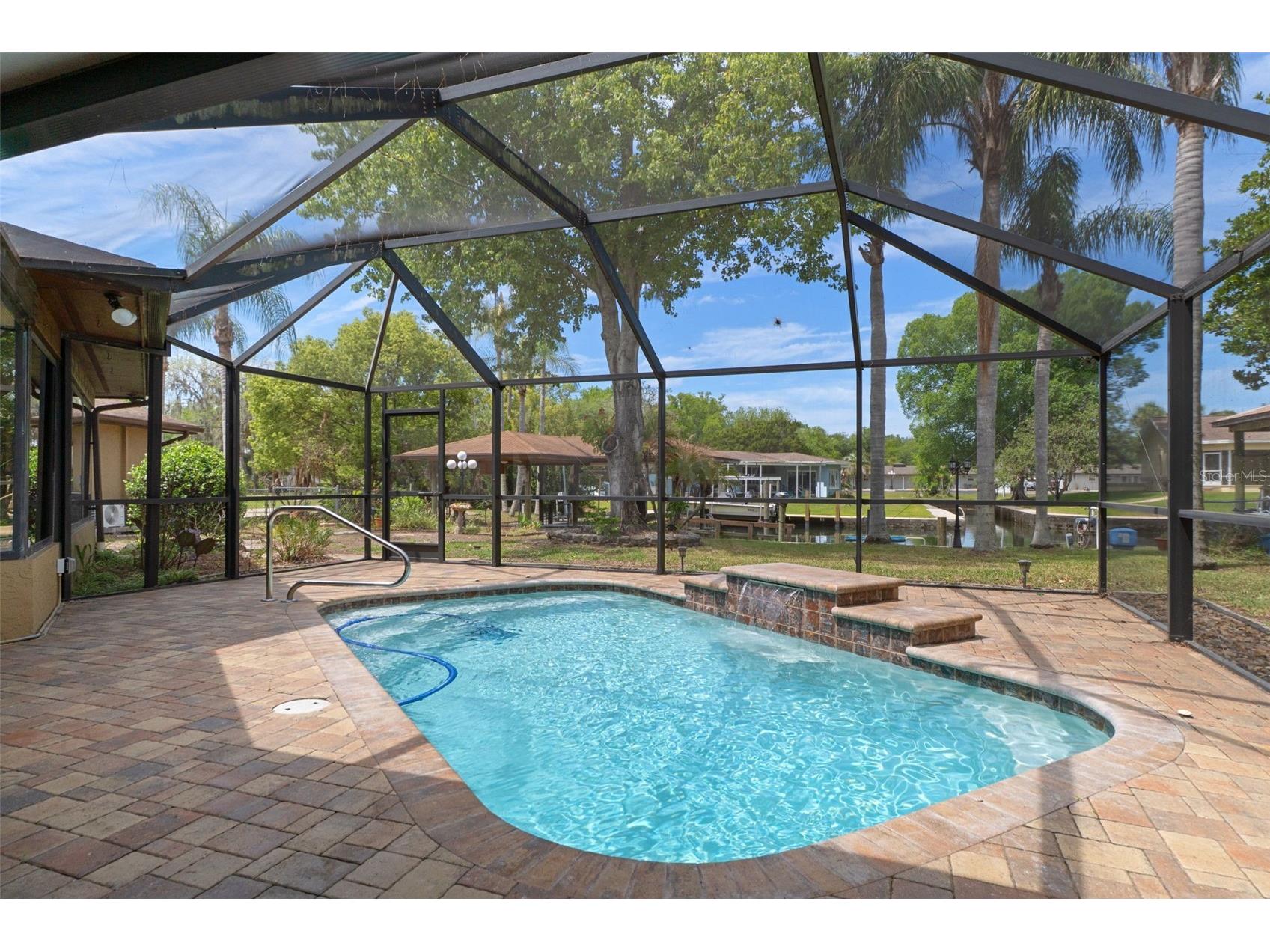 239 SE Paradise Point Road Crystal River FL 34429 OM719146 image33