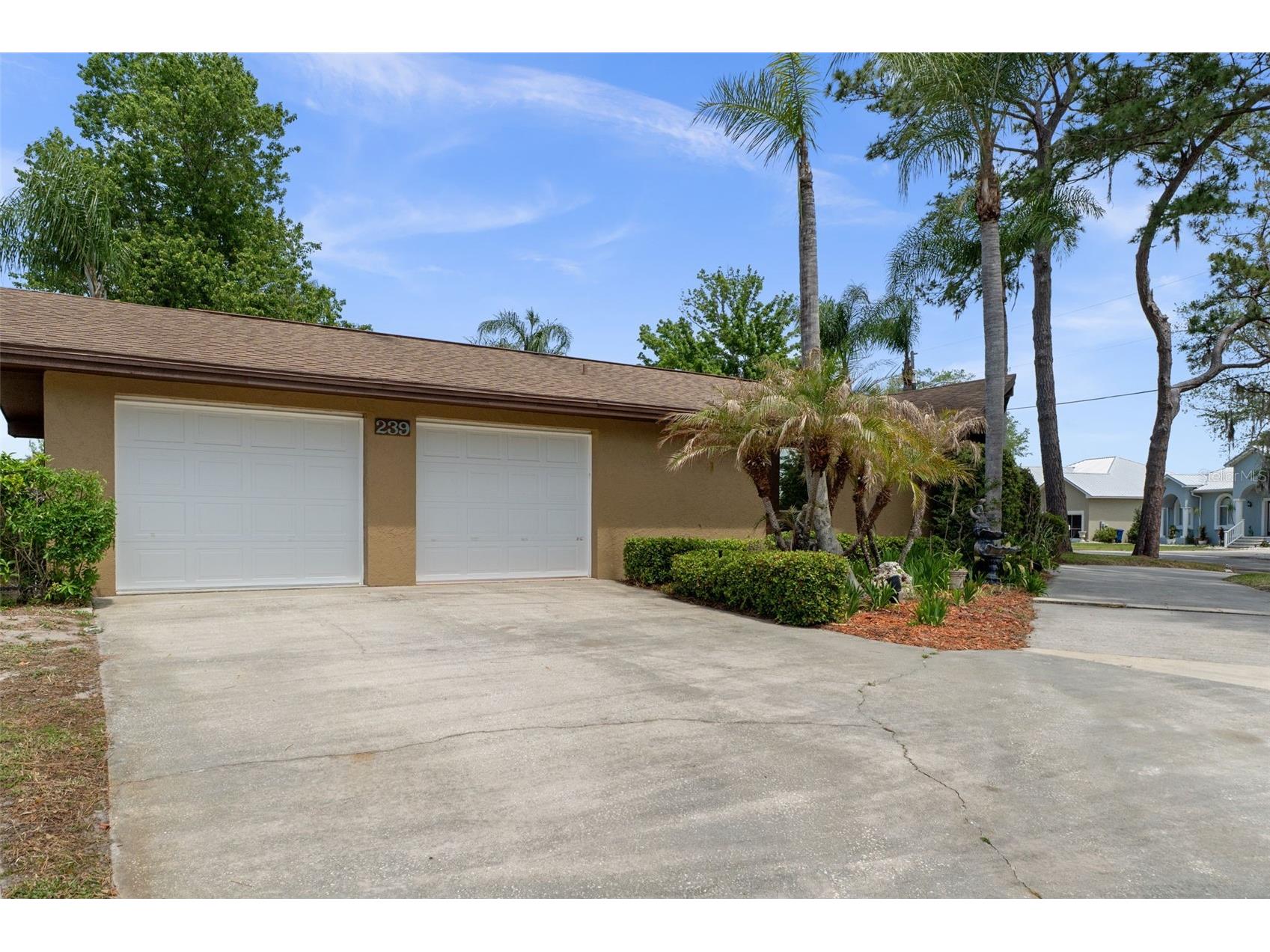 239 SE Paradise Point Road Crystal River FL 34429 OM719146 image4