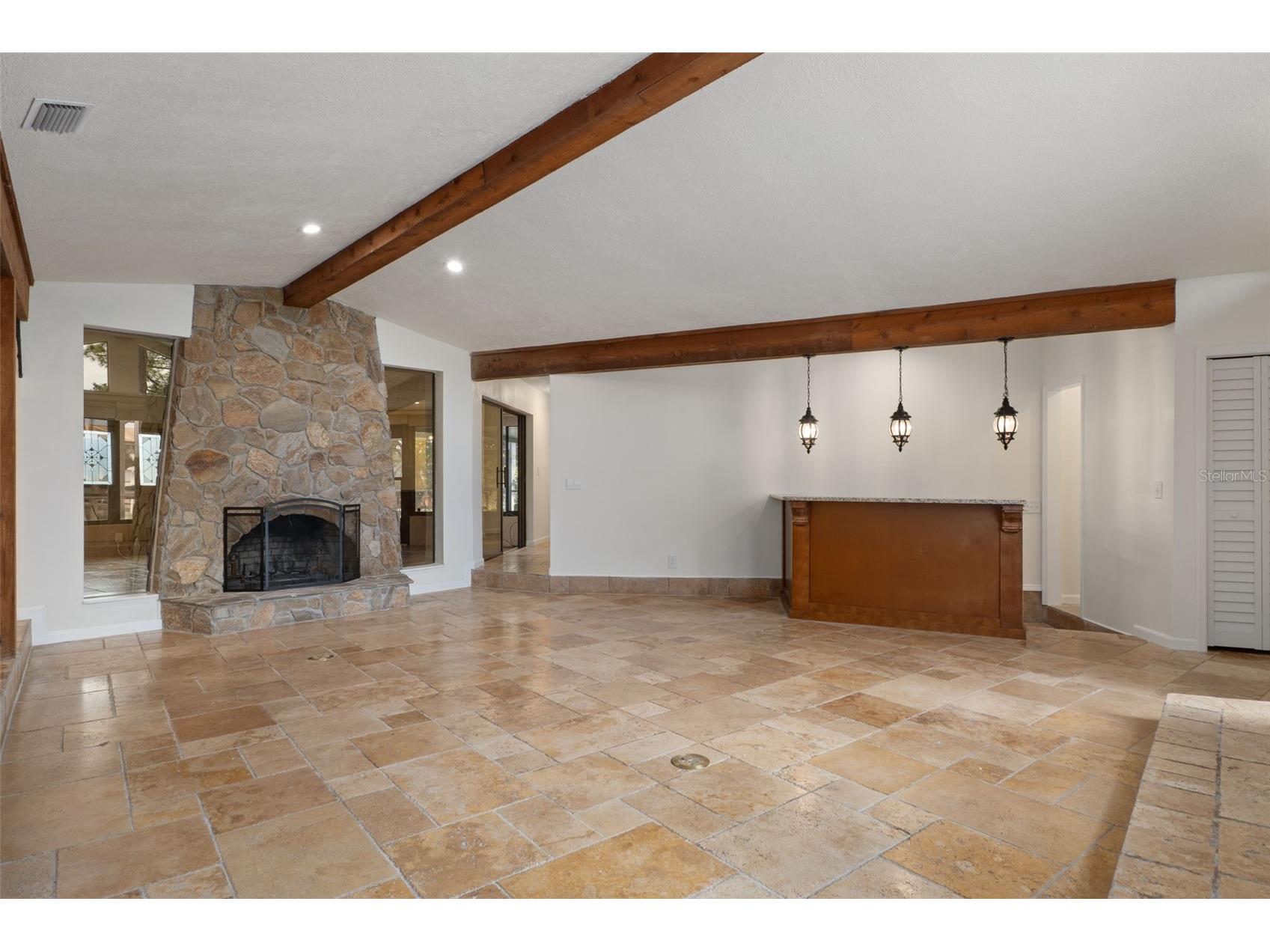 239 SE Paradise Point Road Crystal River FL 34429 OM719146 image6