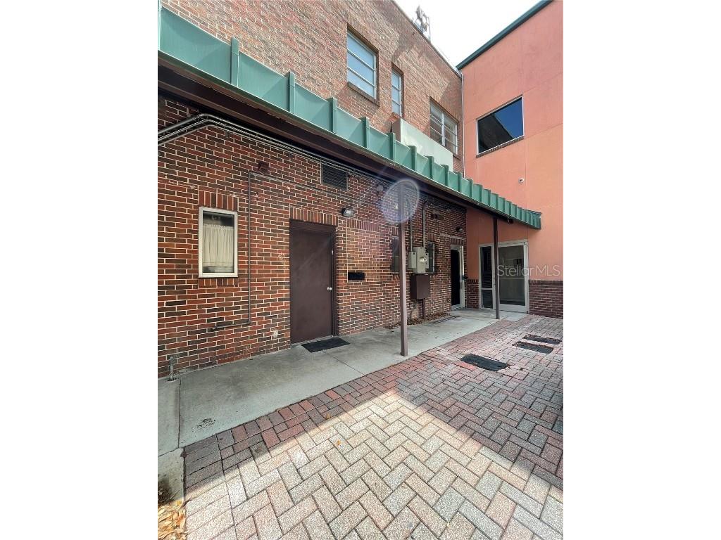 239 W University Avenue Gainesville FL 32601 GC531359 image10