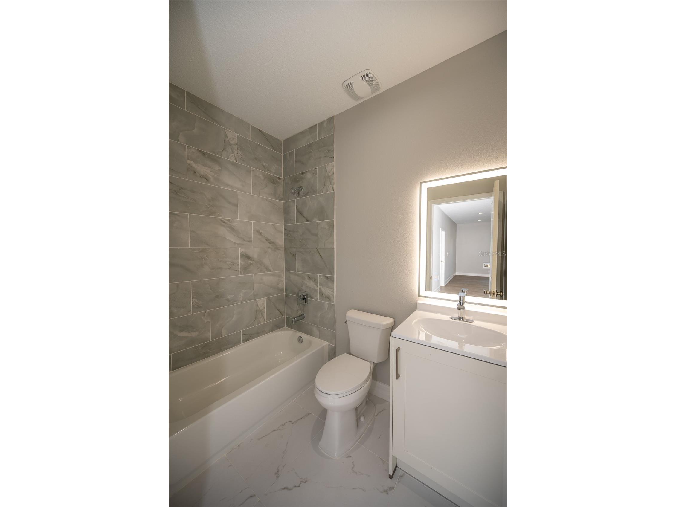 2390 9th Ave Deland FL 32724 O6396633 image40