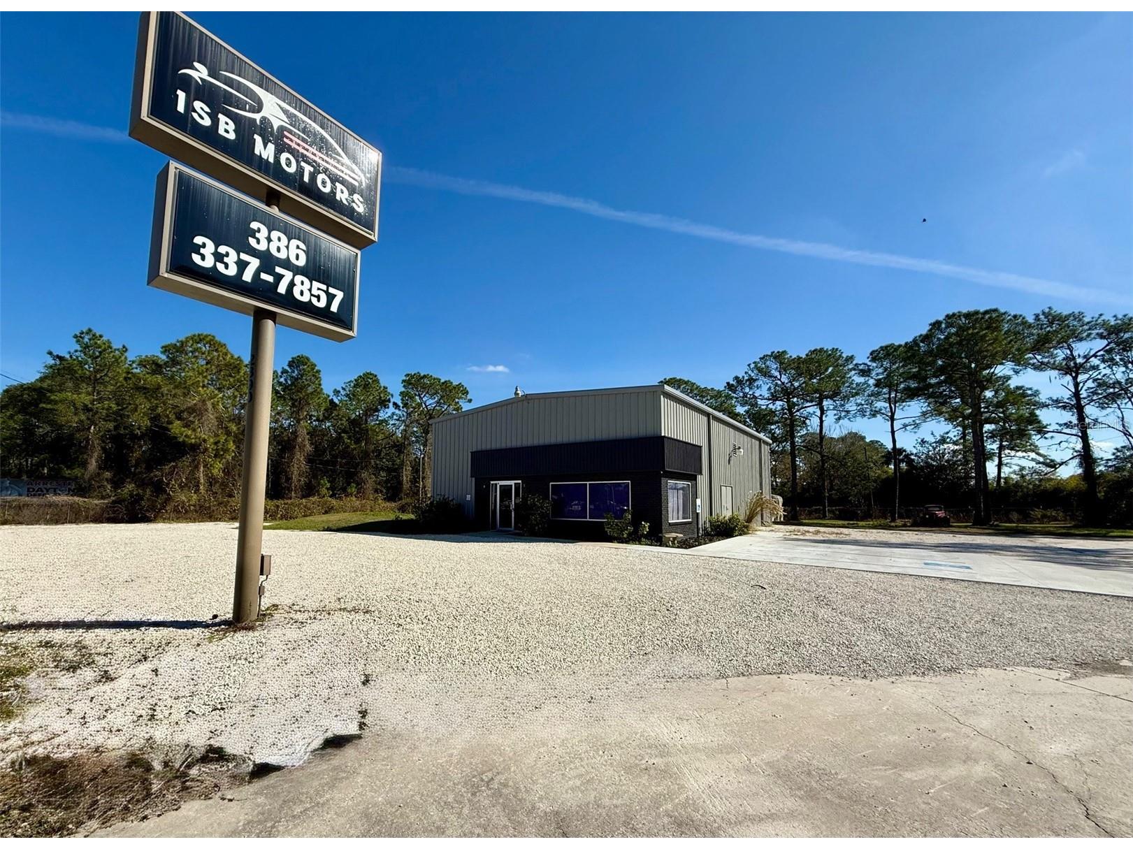 2390 E International Speedway Deland FL 32724 G5106341 image1