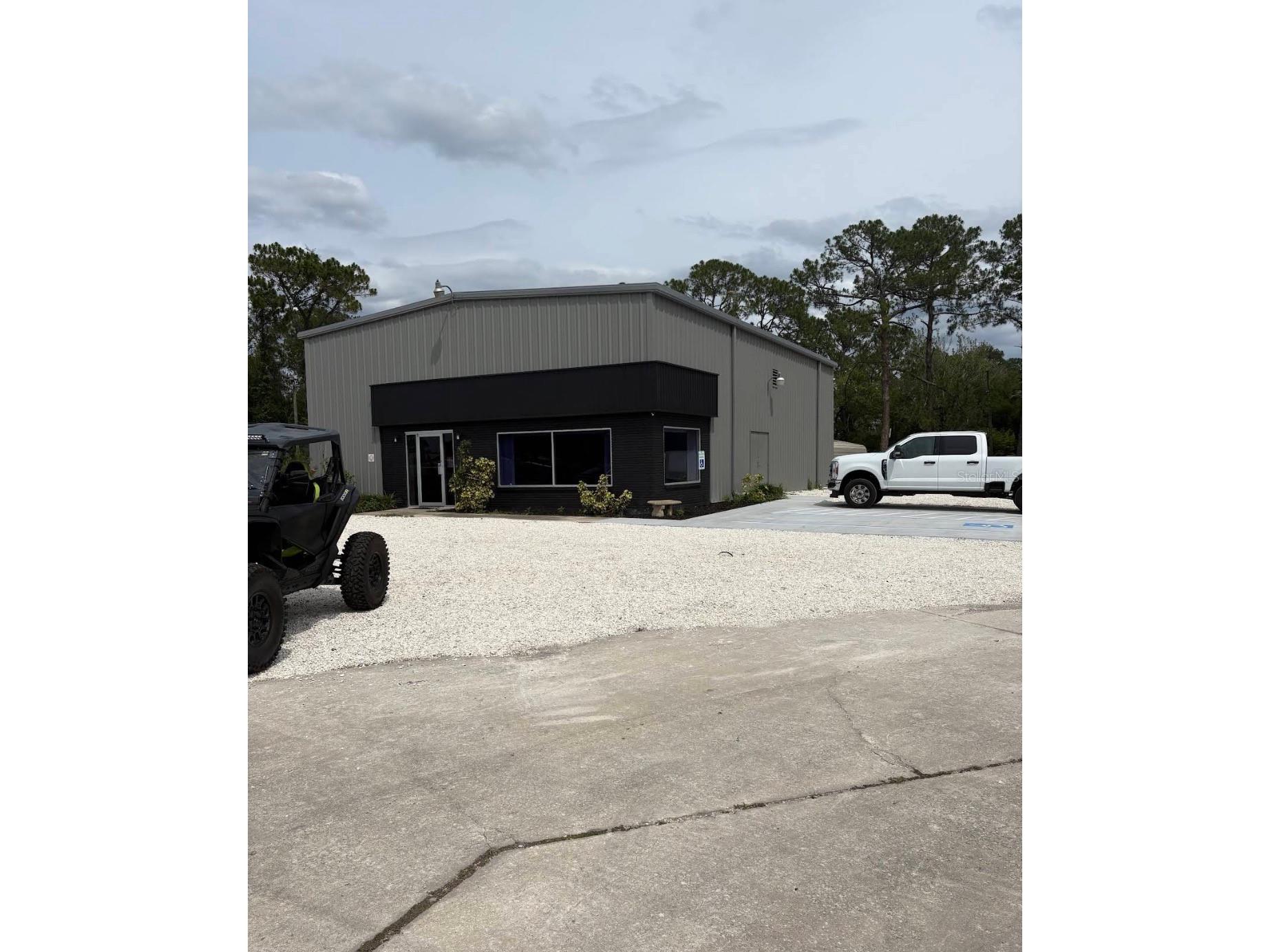 2390 E International Speedway Deland FL 32724 G5106341 image2