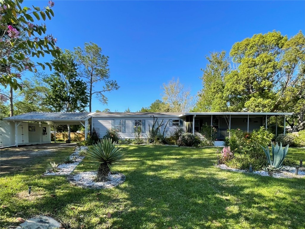 23901 Alleycat Rd Astor FL 32102 V4929017 image1