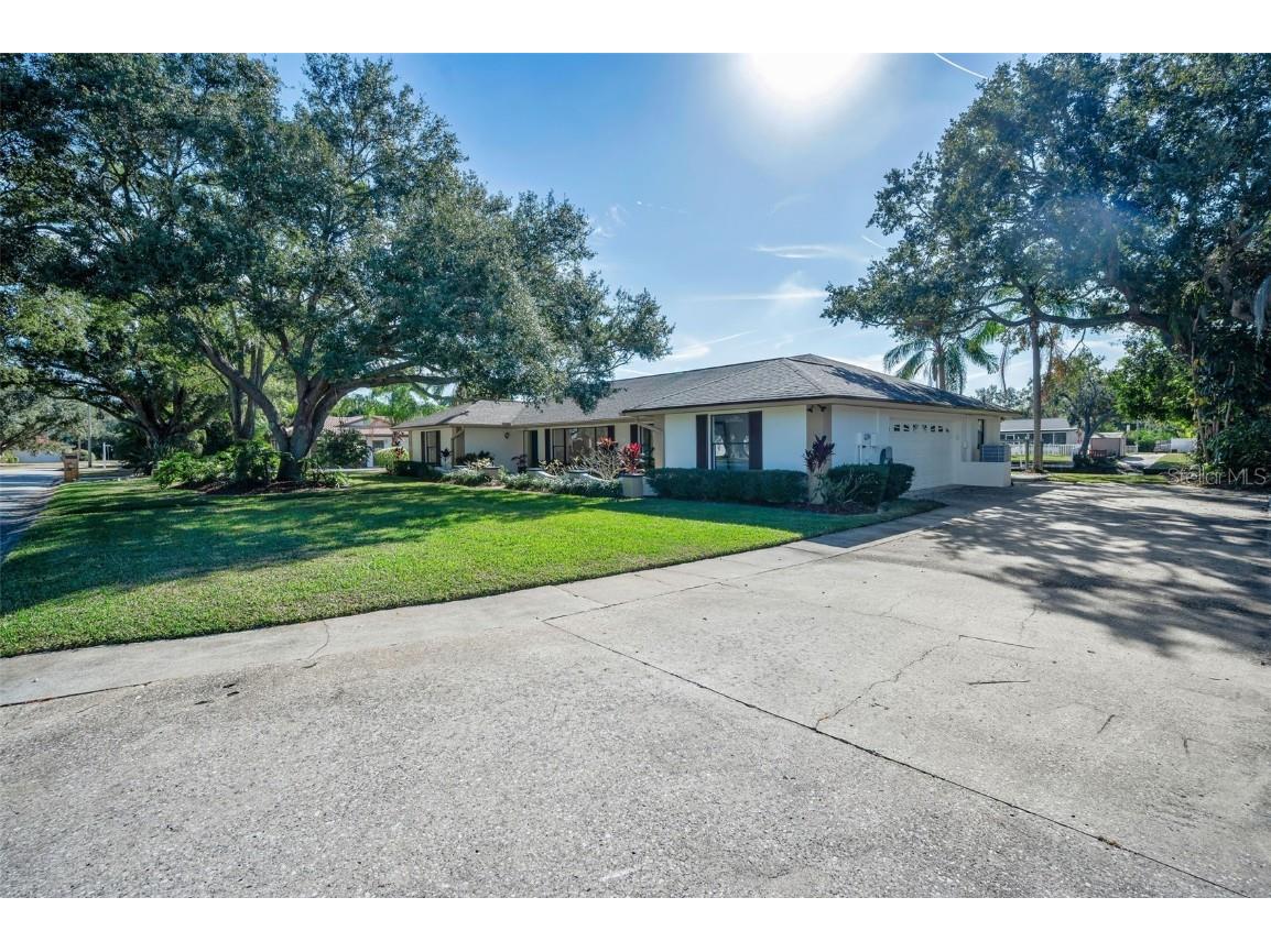 2391 Roberta Lane Clearwater FL 33764 - ALLEN'S CREEK TB8456565 image37