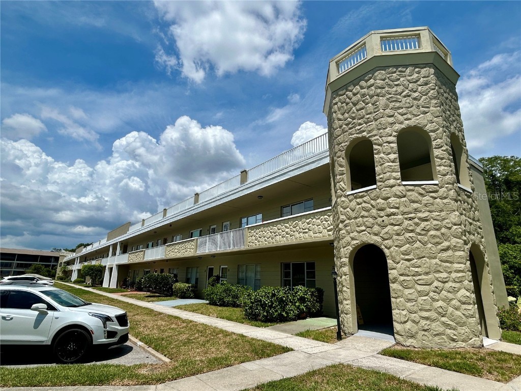 2391 Sumatran Way #37 Clearwater FL 33763 TB8392784 image1