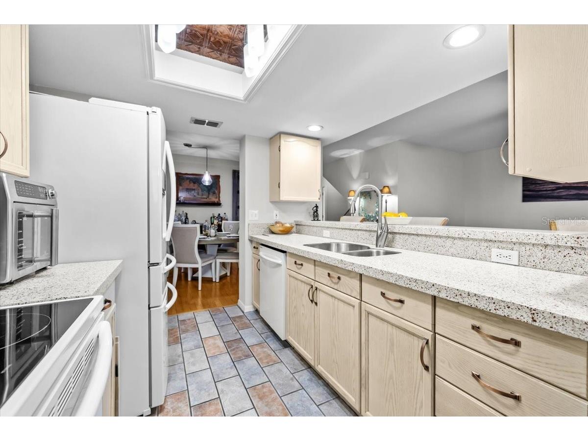 2392 Hanover Drive Dunedin FL 34698 TB8466404 image15