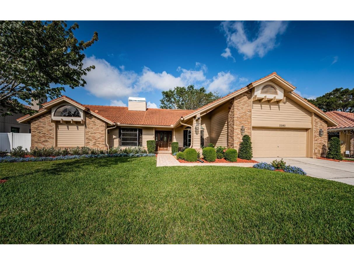 2392 Hillcreek Circle E Clearwater FL 33759 TB8373358 image1