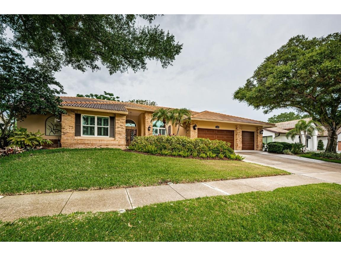 2392 Parkstream Avenue Clearwater FL 33759 U8242488 image1