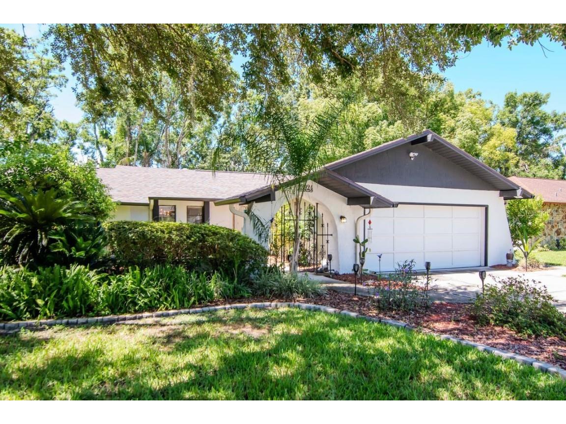 23924 Forest Place Land O Lakes FL 34639 TB8399169 image1