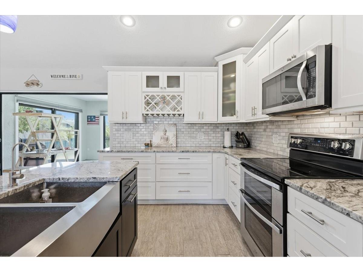 2394 Pappas Terrace Port Charlotte FL 33981 - PAPPAS WATERWAY D6146726 image16