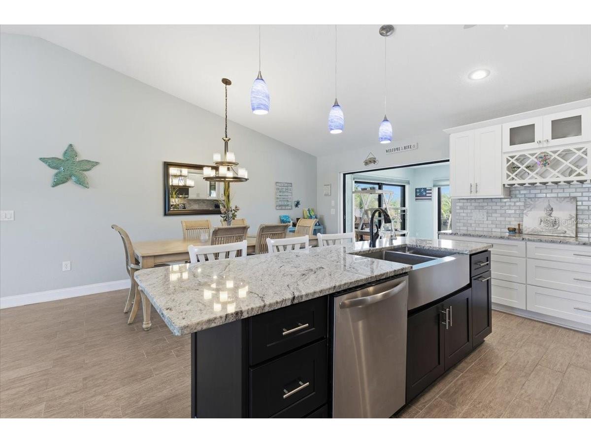 2394 Pappas Terrace Port Charlotte FL 33981 - PAPPAS WATERWAY D6146726 image17