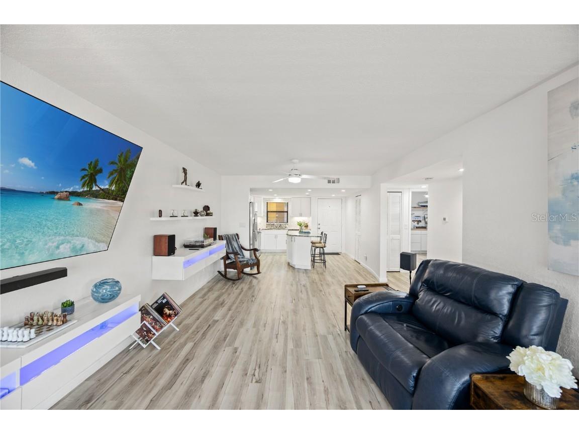 2395 Harbor Boulevard #212 Port Charlotte FL 33952 A4672477 image5