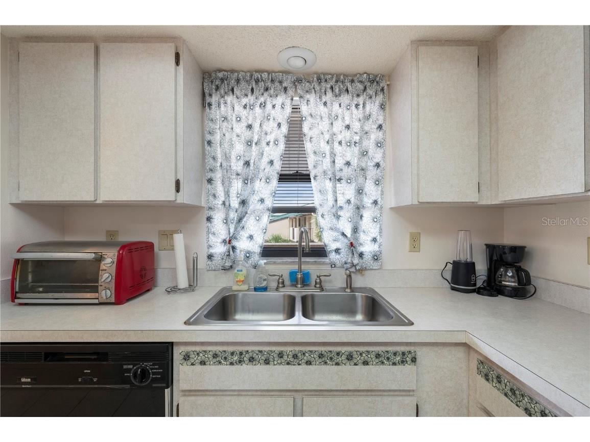 2395 Harbor Boulevard #310 Port Charlotte FL 33952 C7515049 image9