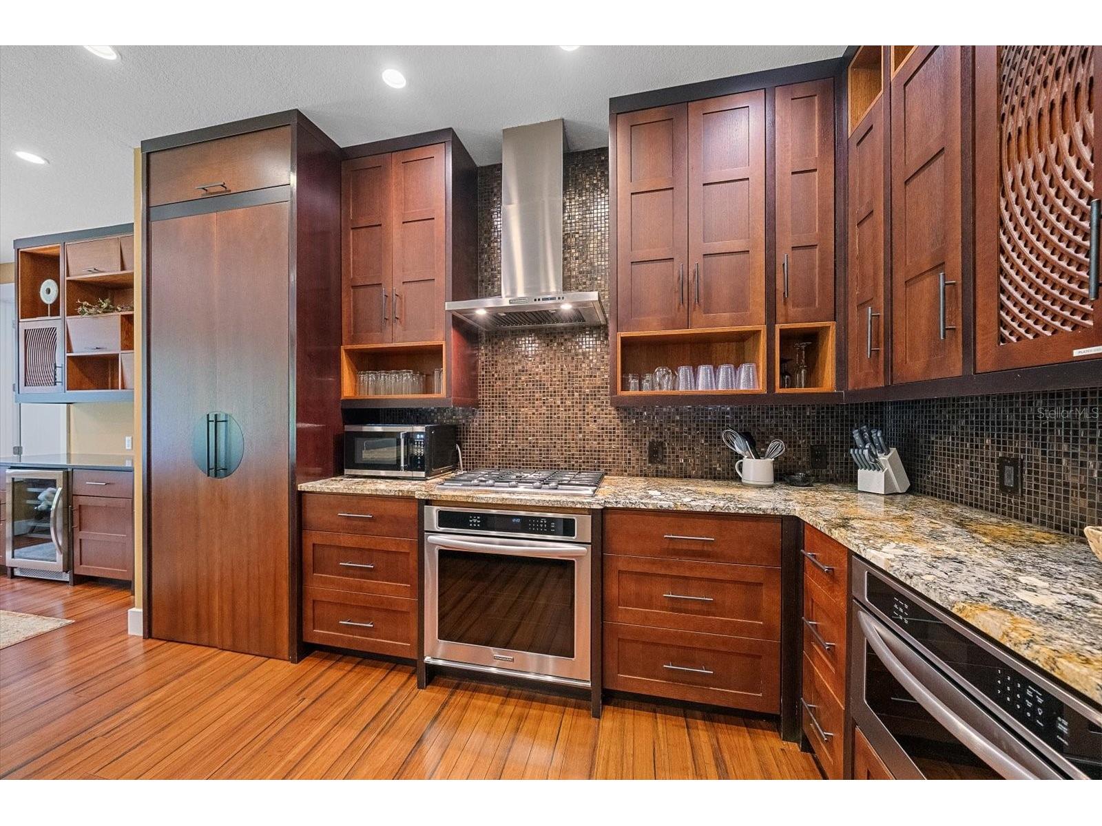 2395 Hyde Park Street Sarasota FL 34239 A4700669 image12