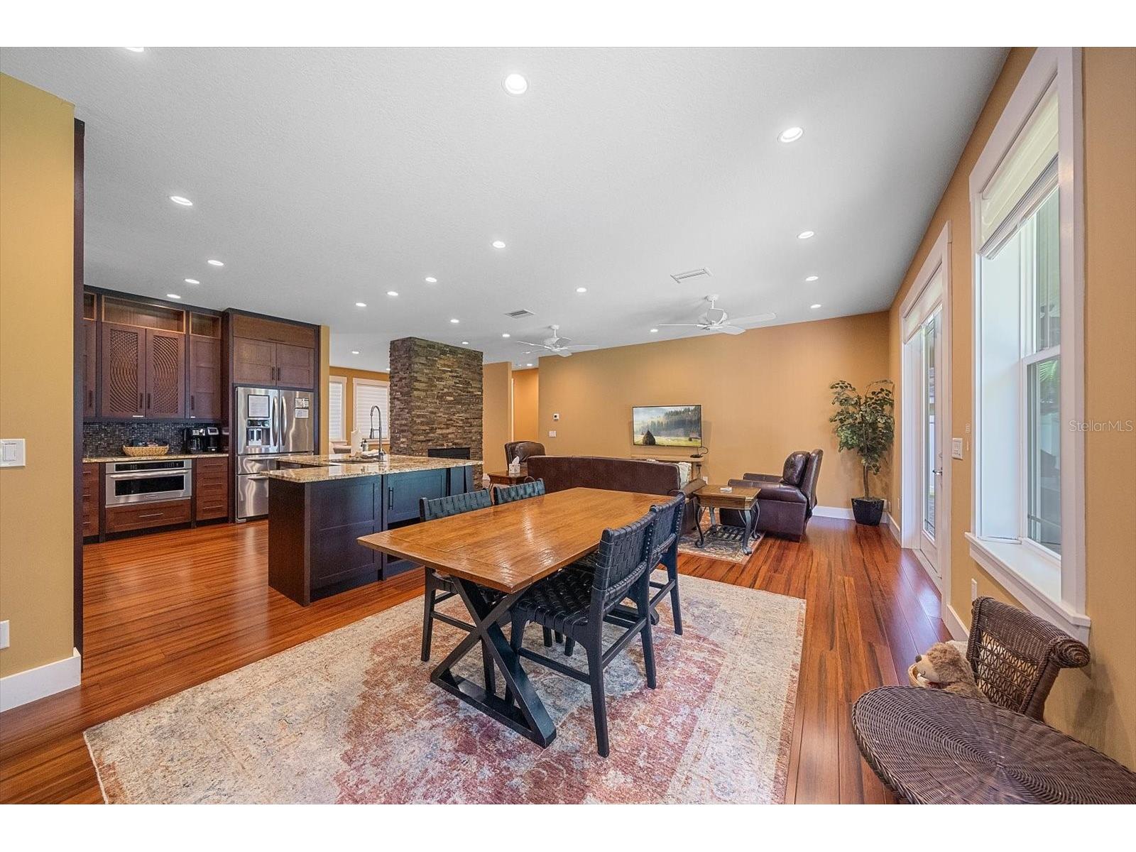 2395 Hyde Park Street Sarasota FL 34239 A4700669 image15