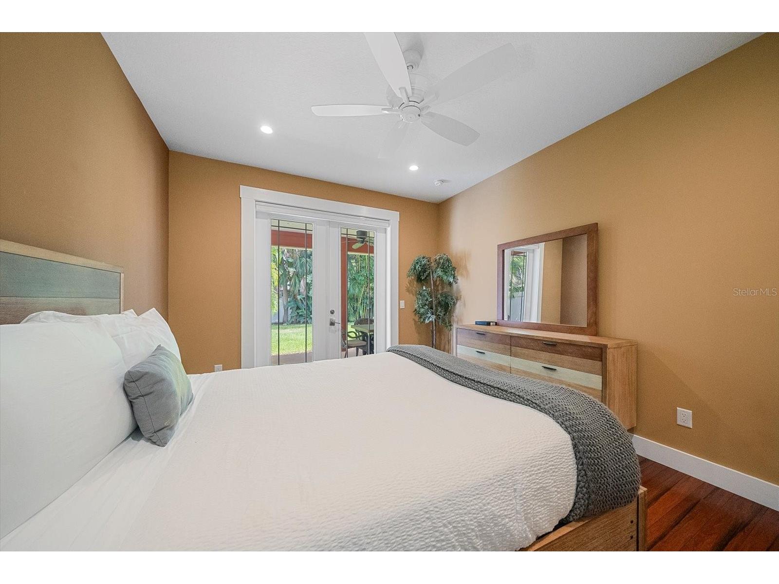 2395 Hyde Park Street Sarasota FL 34239 A4700669 image28