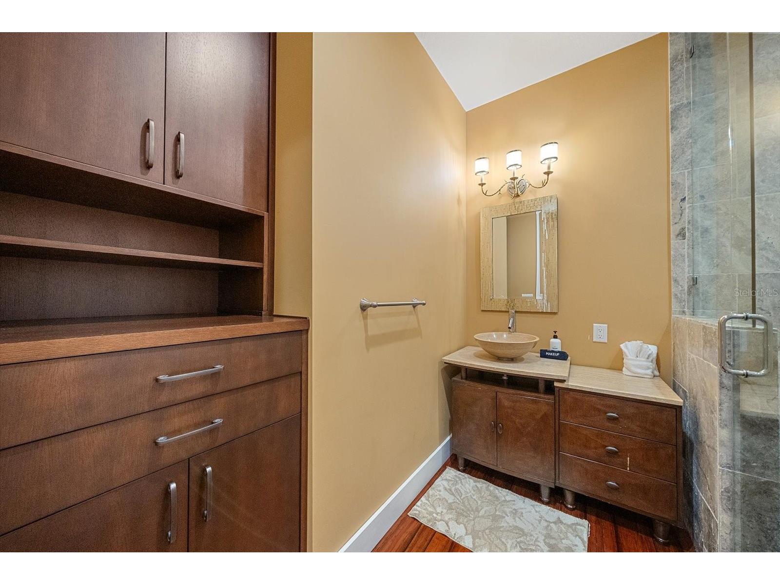 2395 Hyde Park Street Sarasota FL 34239 A4700669 image30
