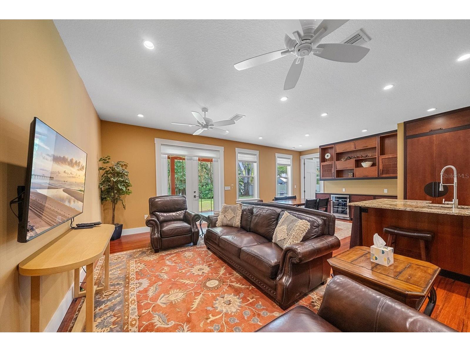 2395 Hyde Park Street Sarasota FL 34239 A4700669 image4