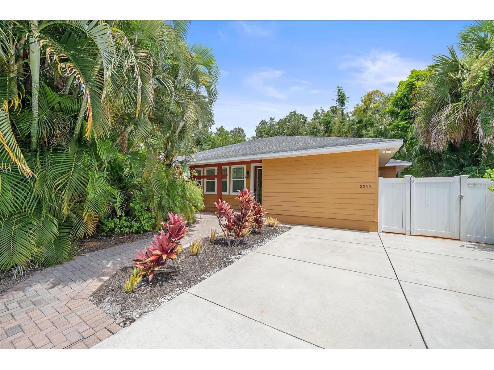 2395 Hyde Park Street Sarasota FL 34239 A4700669 image42
