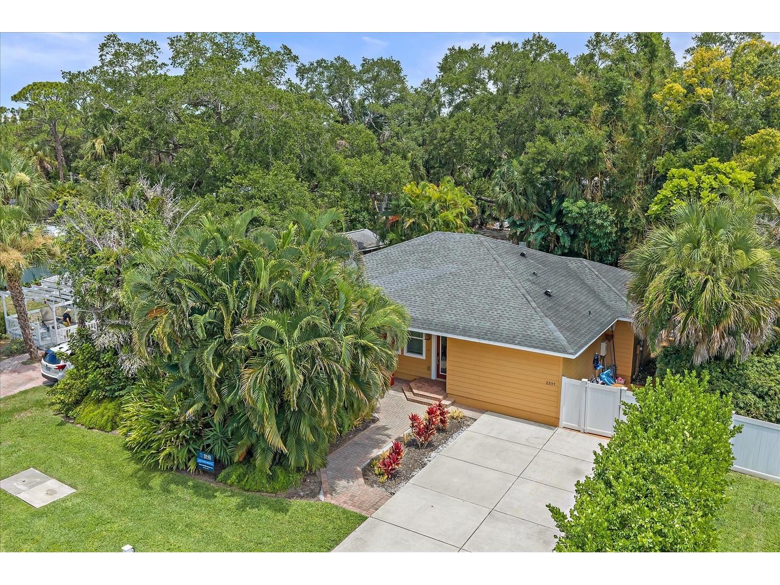 2395 Hyde Park Street Sarasota FL 34239 A4700669 image43