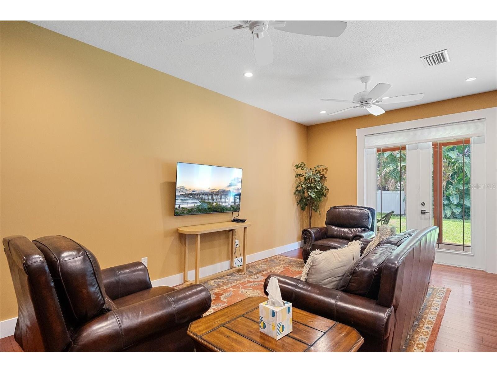2395 Hyde Park Street Sarasota FL 34239 A4700669 image6