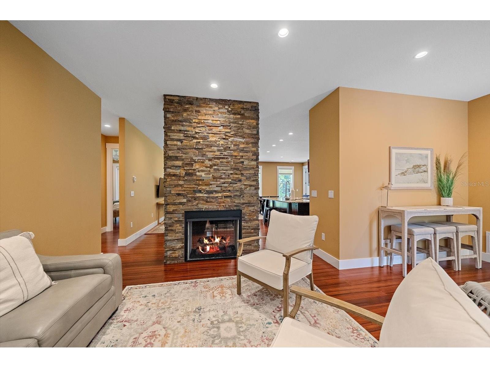 2395 Hyde Park Street Sarasota FL 34239 A4700669 image8