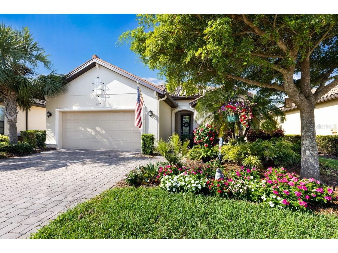 2397 Vaccaro Drive Sarasota FL 34231 A4649582 image1