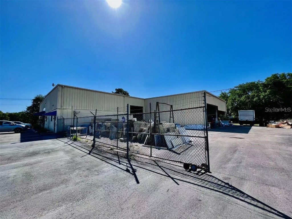 2398 63rd Avenue E Bradenton FL 34203 TB8437947 image2