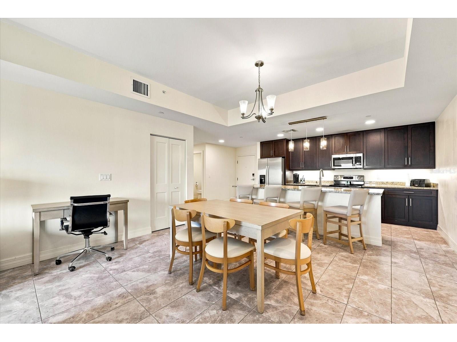 24 Avalon Street #405 Clearwater Beach FL 33767 TB8526605 image10