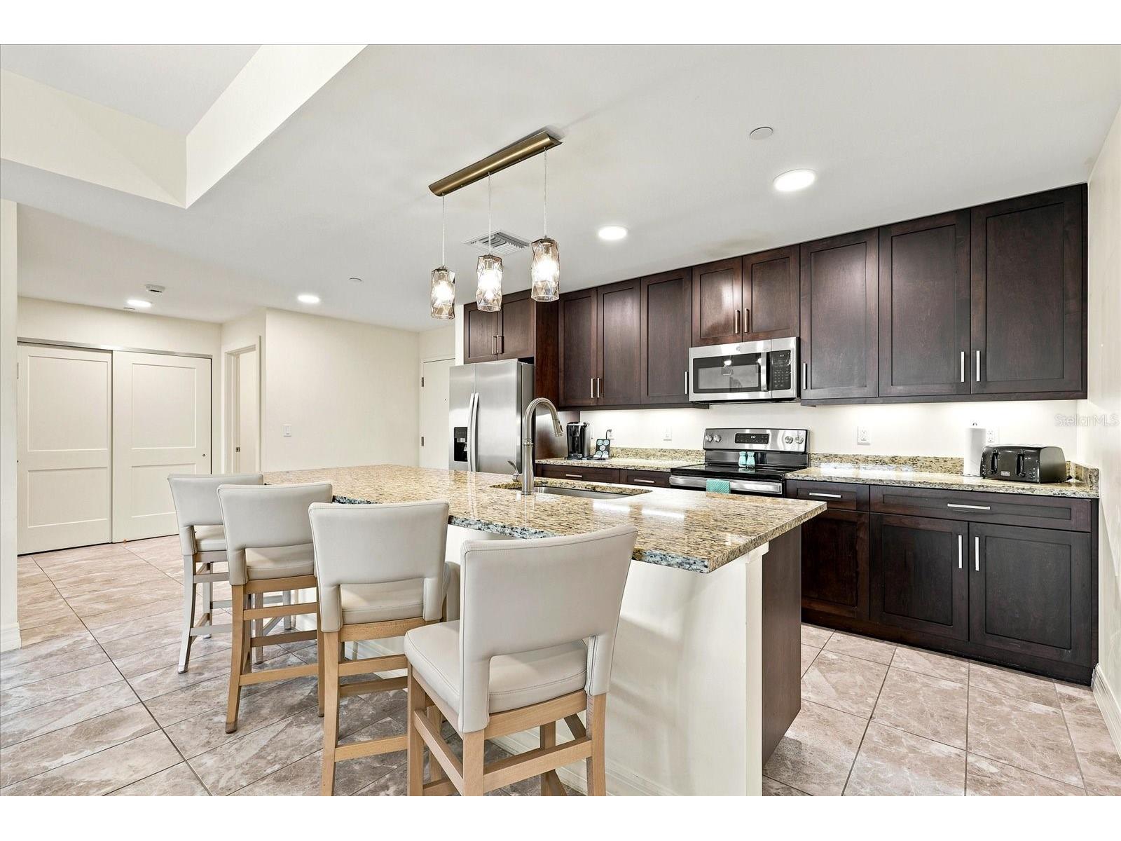 24 Avalon Street #405 Clearwater Beach FL 33767 TB8526605 image12