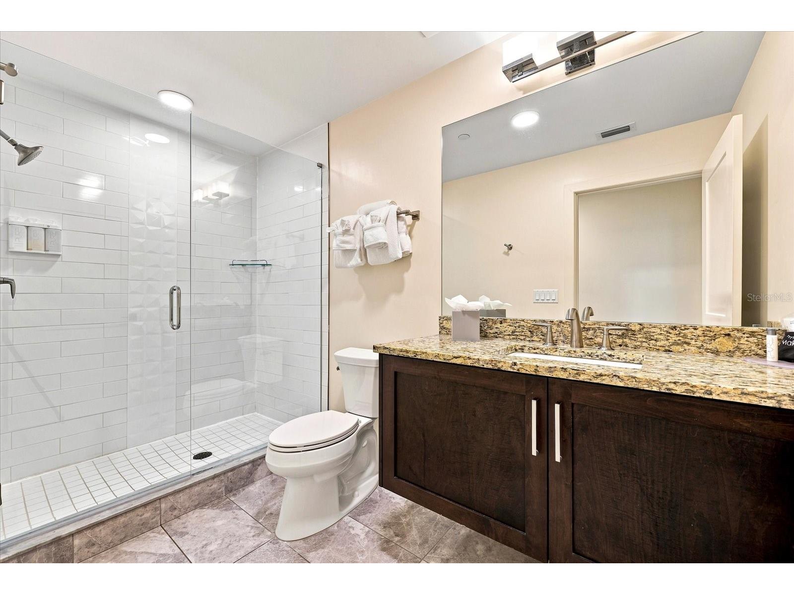 24 Avalon Street #405 Clearwater Beach FL 33767 TB8526605 image19