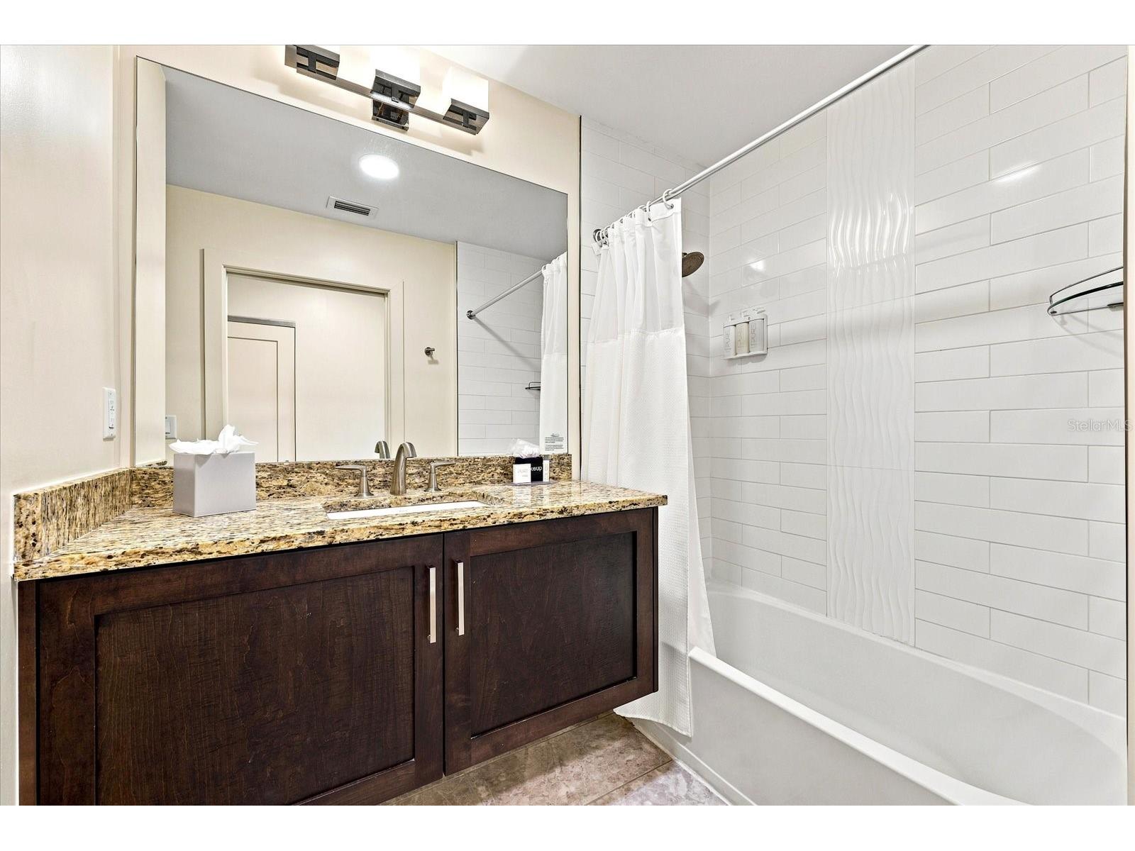 24 Avalon Street #405 Clearwater Beach FL 33767 TB8526605 image23